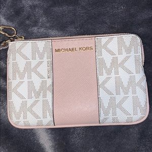 Michael Kors Wristlet
